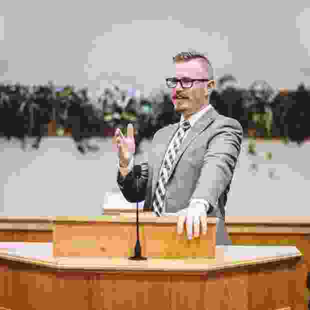 sermons-image-01
